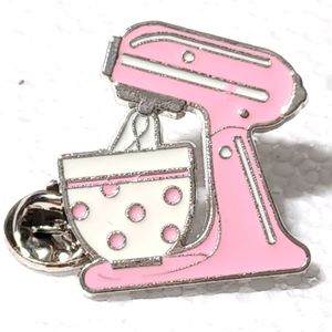 PINK BLEDER MIXER LAPEL PIN